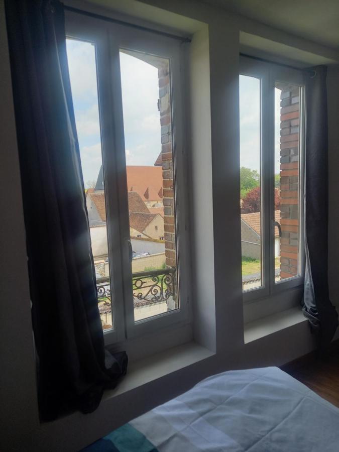 Logement Entier Spacieux Et Confortable A 1 H De Paris Куртоне Екстериор снимка