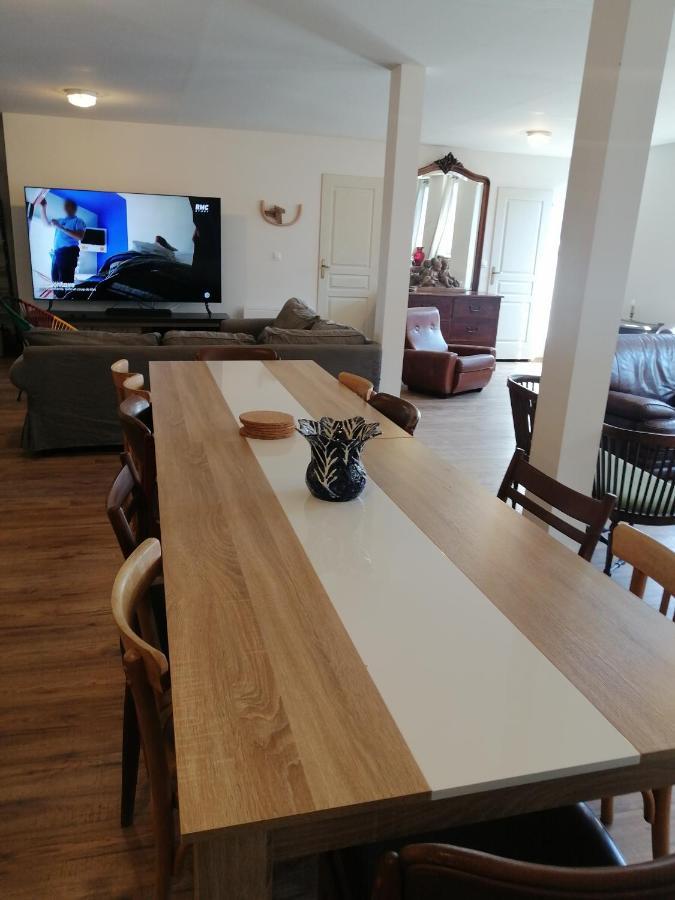 Logement Entier Spacieux Et Confortable A 1 H De Paris Куртоне Екстериор снимка